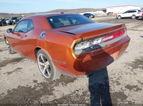 Dodge Challenger SRT8 6.4L V8 470кс * Възможност за Газ - 16500 € / 32271.19 лв. - 44030120 3