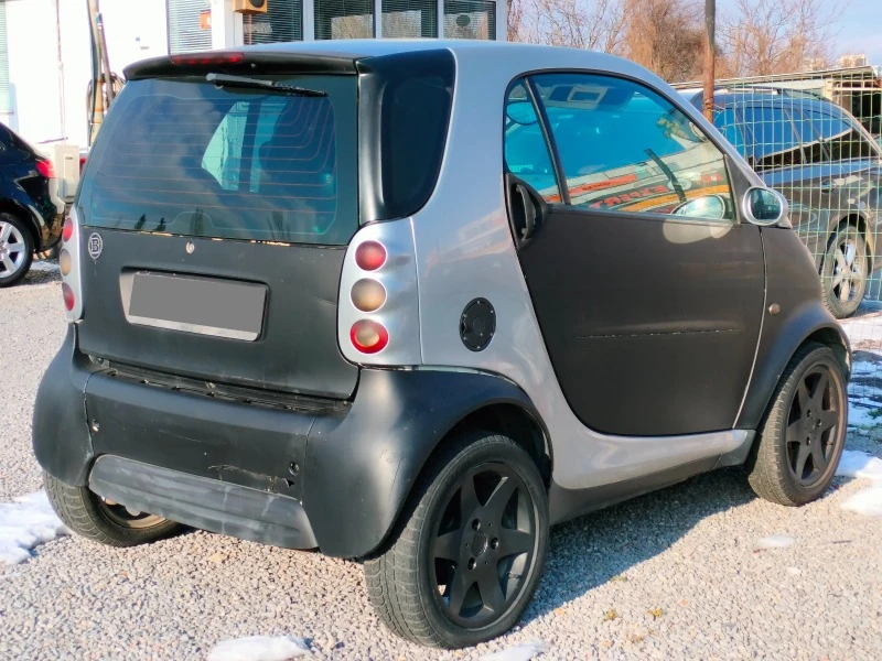 Smart Fortwo 0.6 РЕГИСТРИРАН, снимка 7 - Автомобили и джипове - 43790629