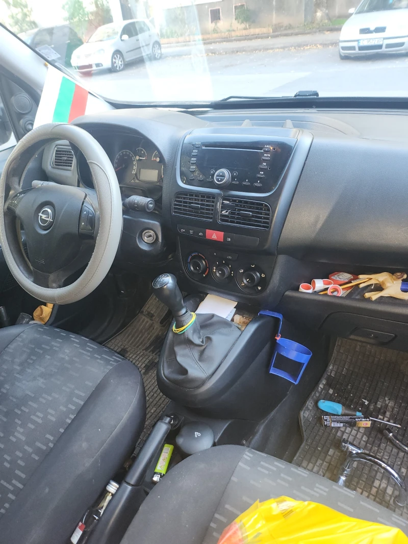 Opel Combo, снимка 9 - Автомобили и джипове - 47702245