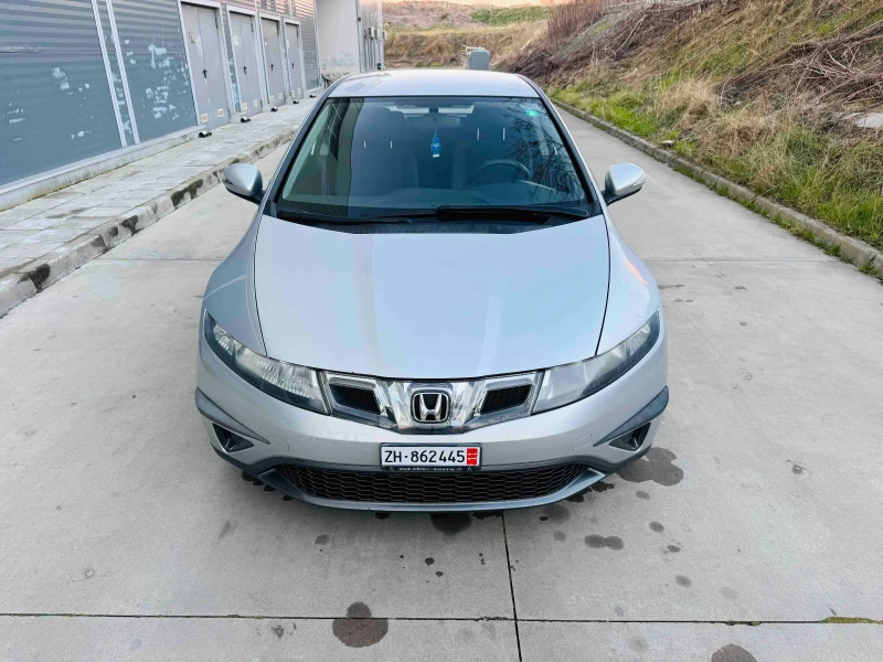 Honda Civic 1.8i V-TEC, снимка 3 - Автомобили и джипове - 48803401