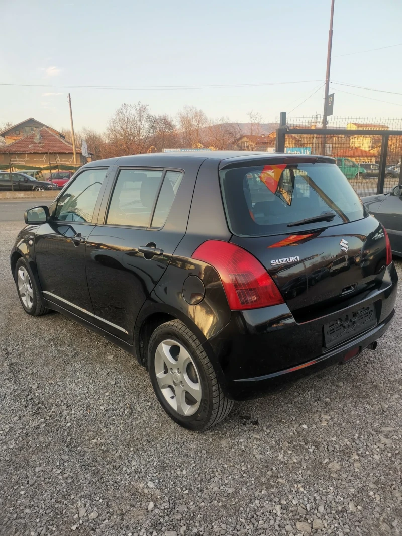 Suzuki Swift 1.3 дизел , снимка 4 - Автомобили и джипове - 49047490