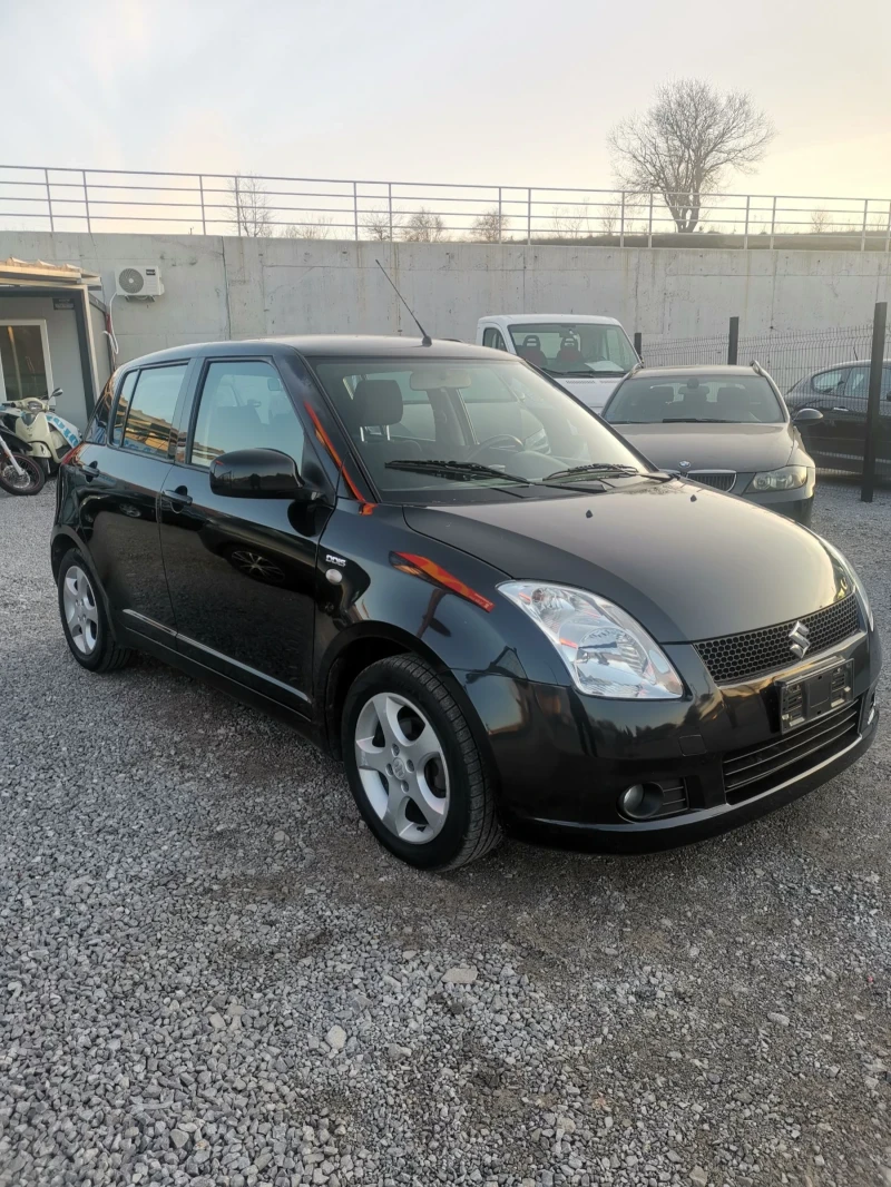 Suzuki Swift 1.3 дизел , снимка 2 - Автомобили и джипове - 49047490