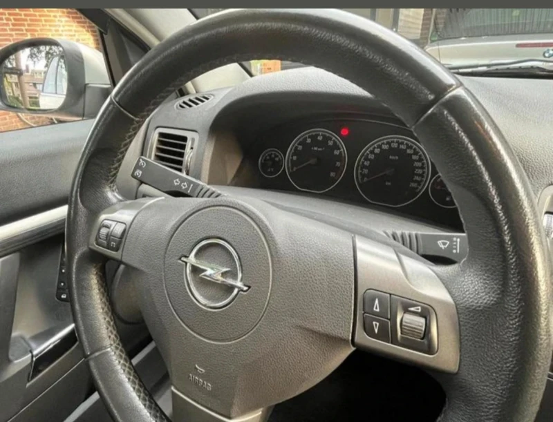 Opel Vectra 1.8!(Бензин) 140к.с, снимка 11 - Автомобили и джипове - 49508294