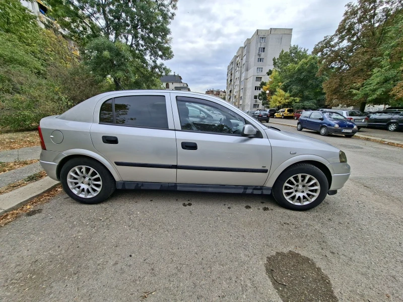 Opel Astra, снимка 2 - Автомобили и джипове - 52017556