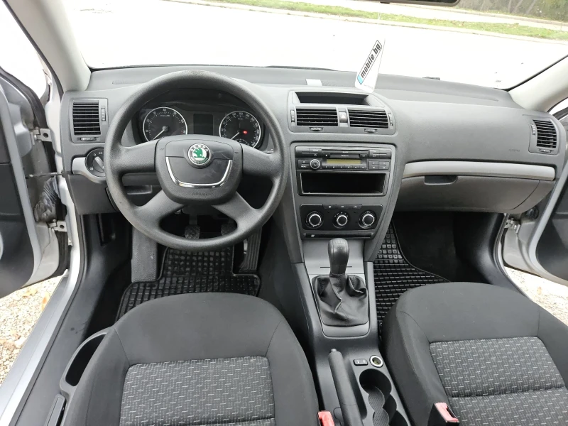 Skoda Octavia 1.4i---80кс, снимка 12 - Автомобили и джипове - 52307780