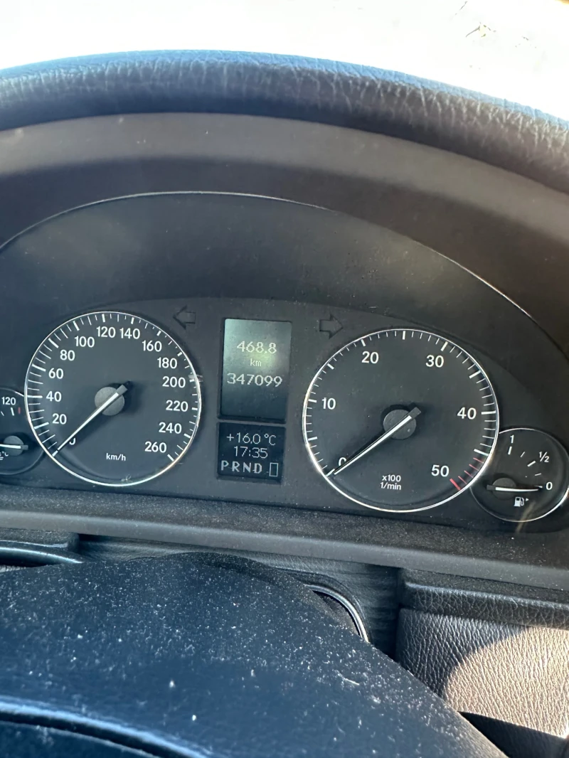 Mercedes-Benz C 220 2.2 cdi, снимка 9 - Автомобили и джипове - 52405691