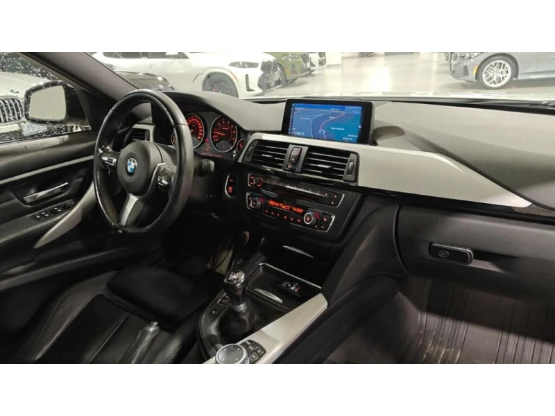 BMW 335 * xDrive * CARFAX * БЕЗ ПЪРВОНАЧАЛНА ВНОСКА, снимка 13 - Автомобили и джипове - 52691375