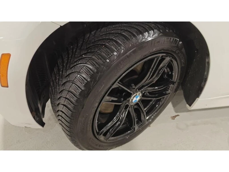 BMW 335 * xDrive * CARFAX * БЕЗ ПЪРВОНАЧАЛНА ВНОСКА, снимка 9 - Автомобили и джипове - 52691375