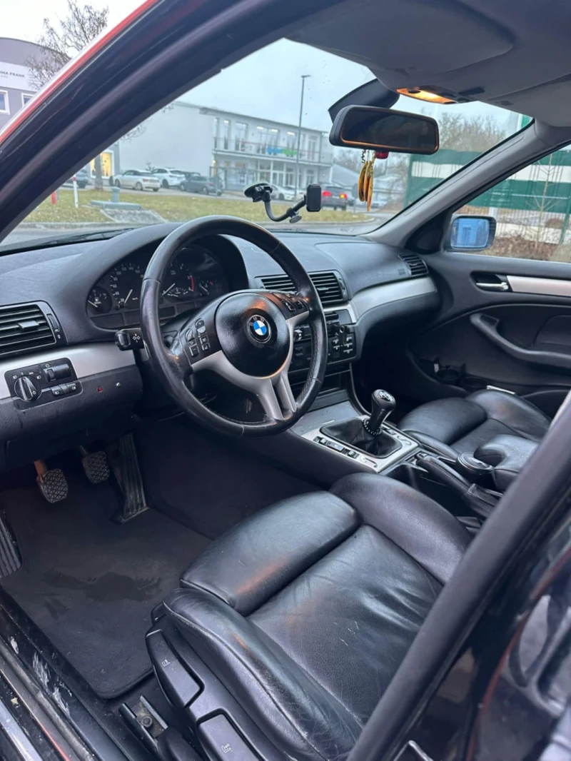 BMW 330, снимка 8 - Автомобили и джипове - 53036357