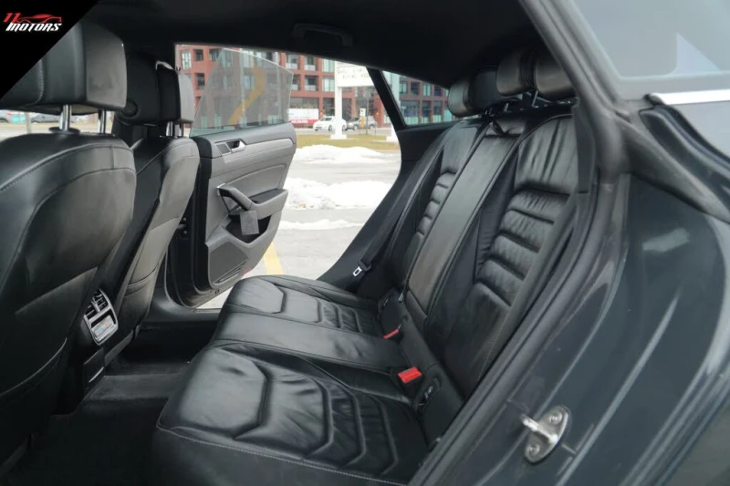 VW Arteon SEL R-Line* DIGITAL* AMBIENT* ПАНО* ПАМЕТ* , снимка 12 - Автомобили и джипове - 53043418