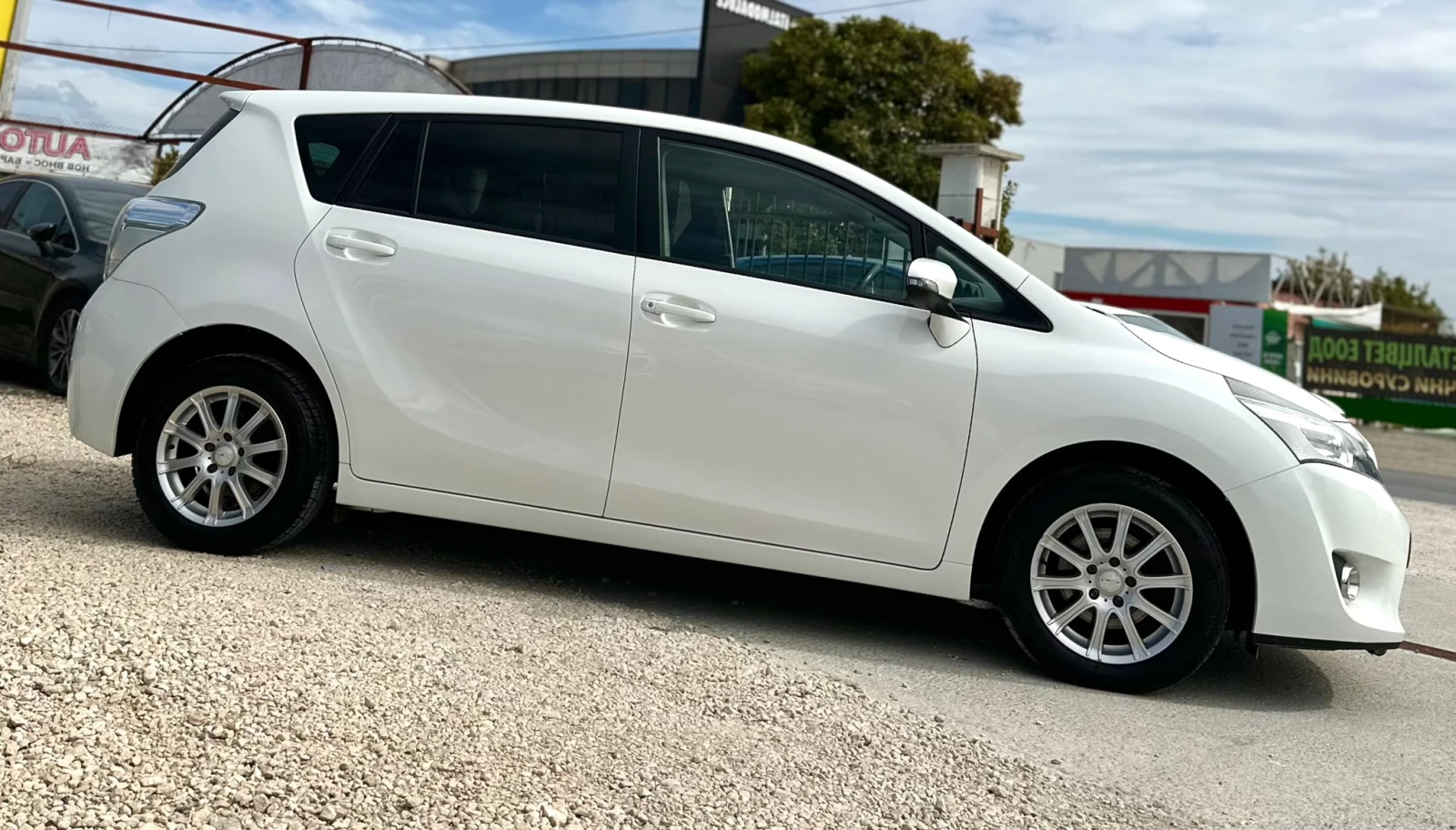 Toyota Verso 2.0i 147HP FACE LIFT - изображение 4