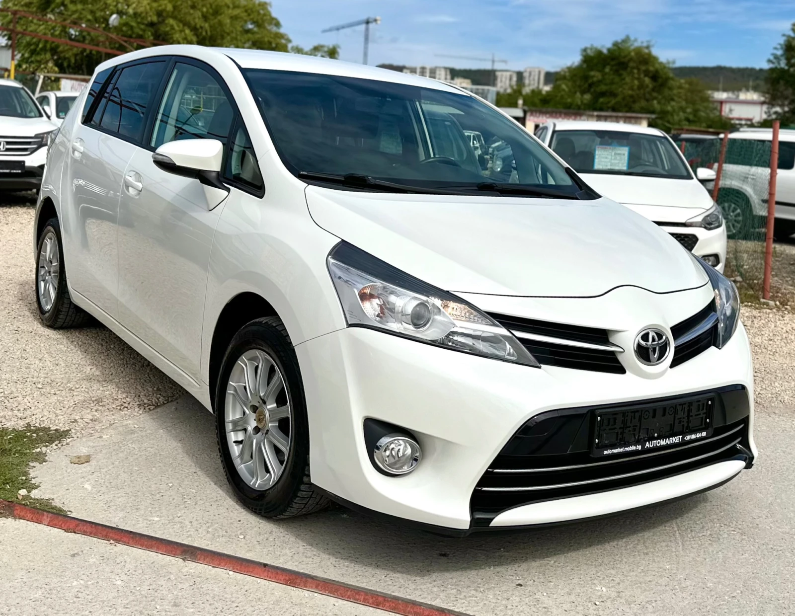 Toyota Verso 2.0i 147HP FACE LIFT - изображение 3