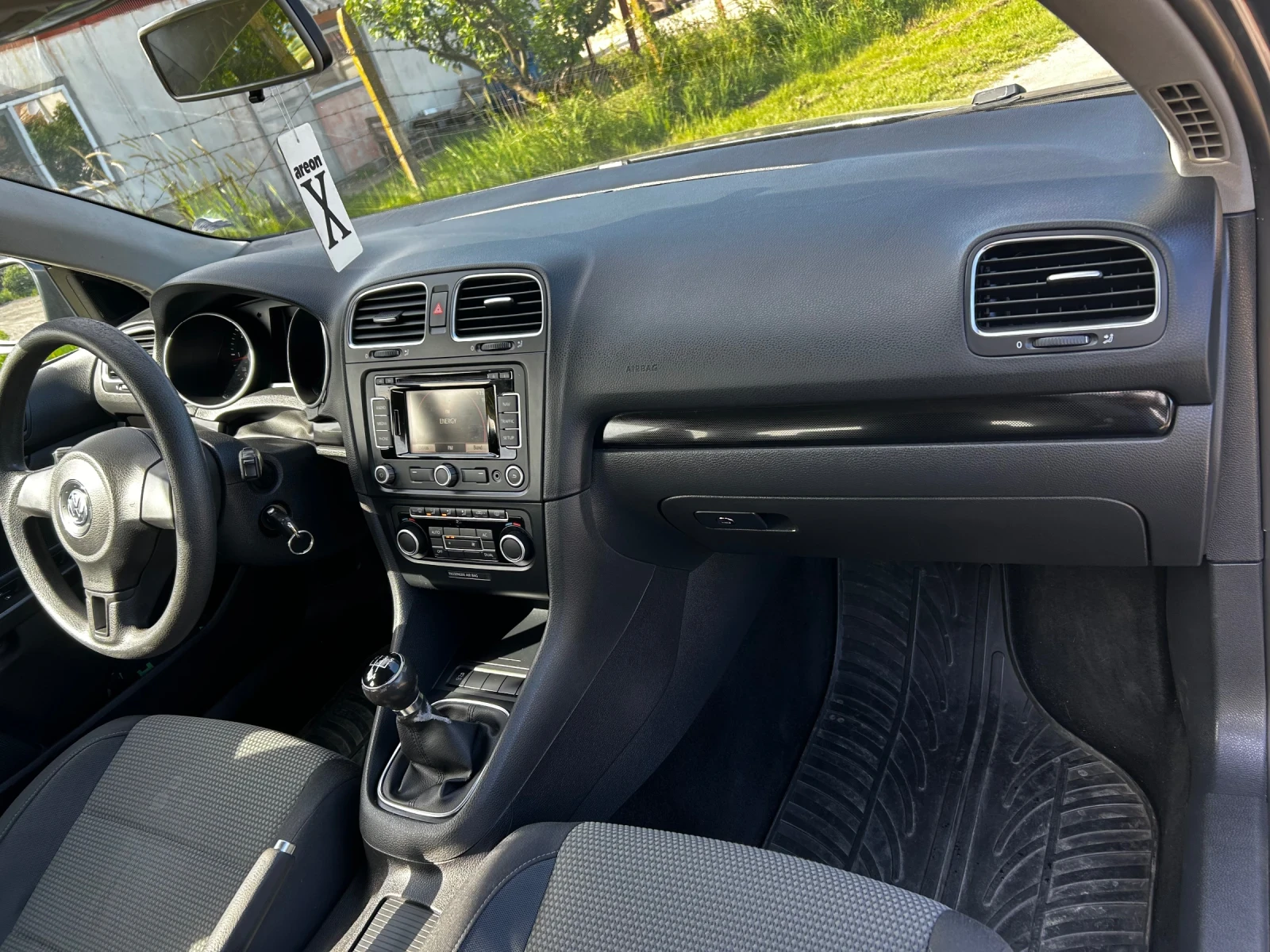 VW Golf 1.6 TDI 105kc  - изображение 10