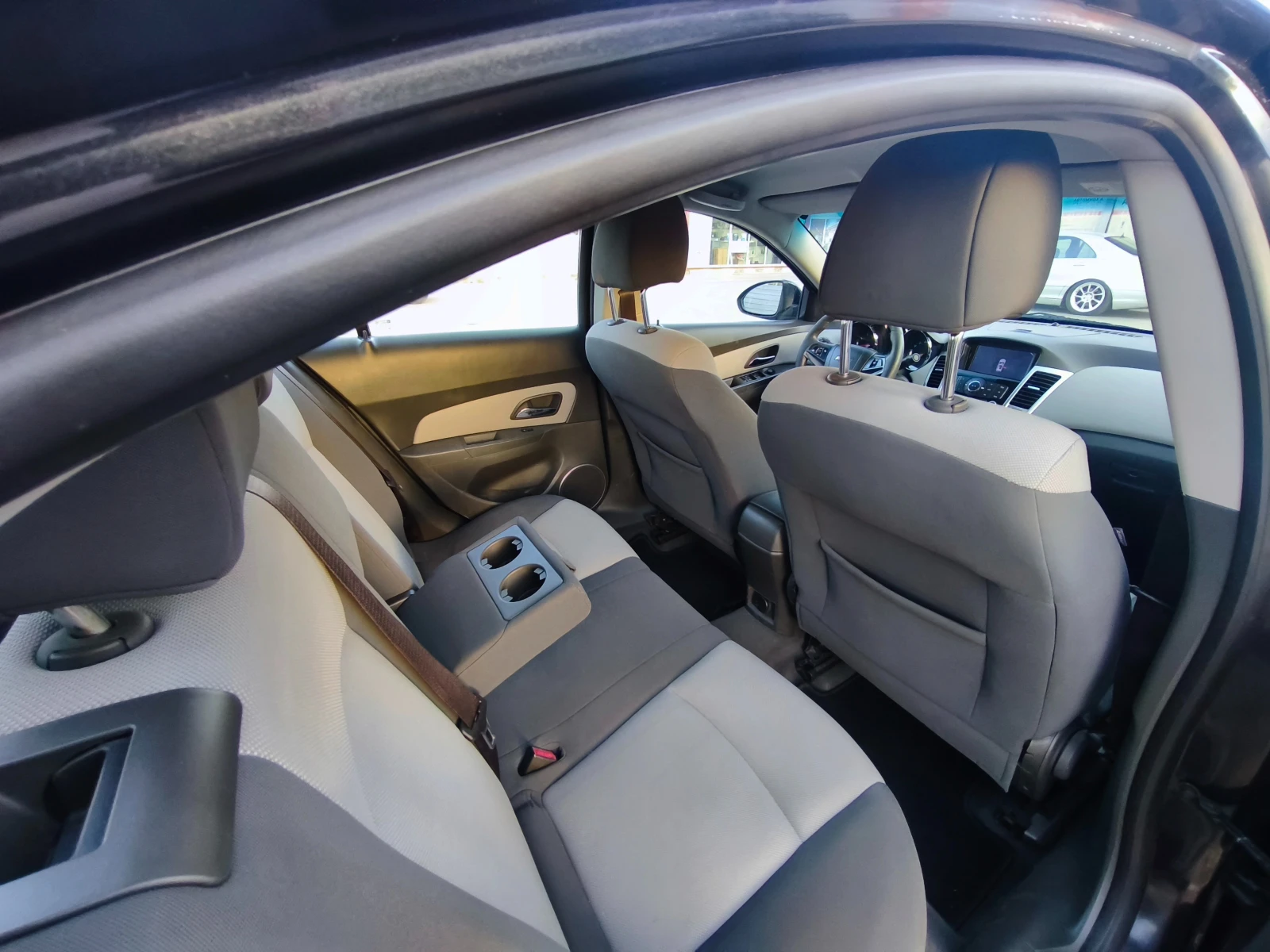 Chevrolet Cruze 1.8 LT Автоматик Евро 5 - изображение 5
