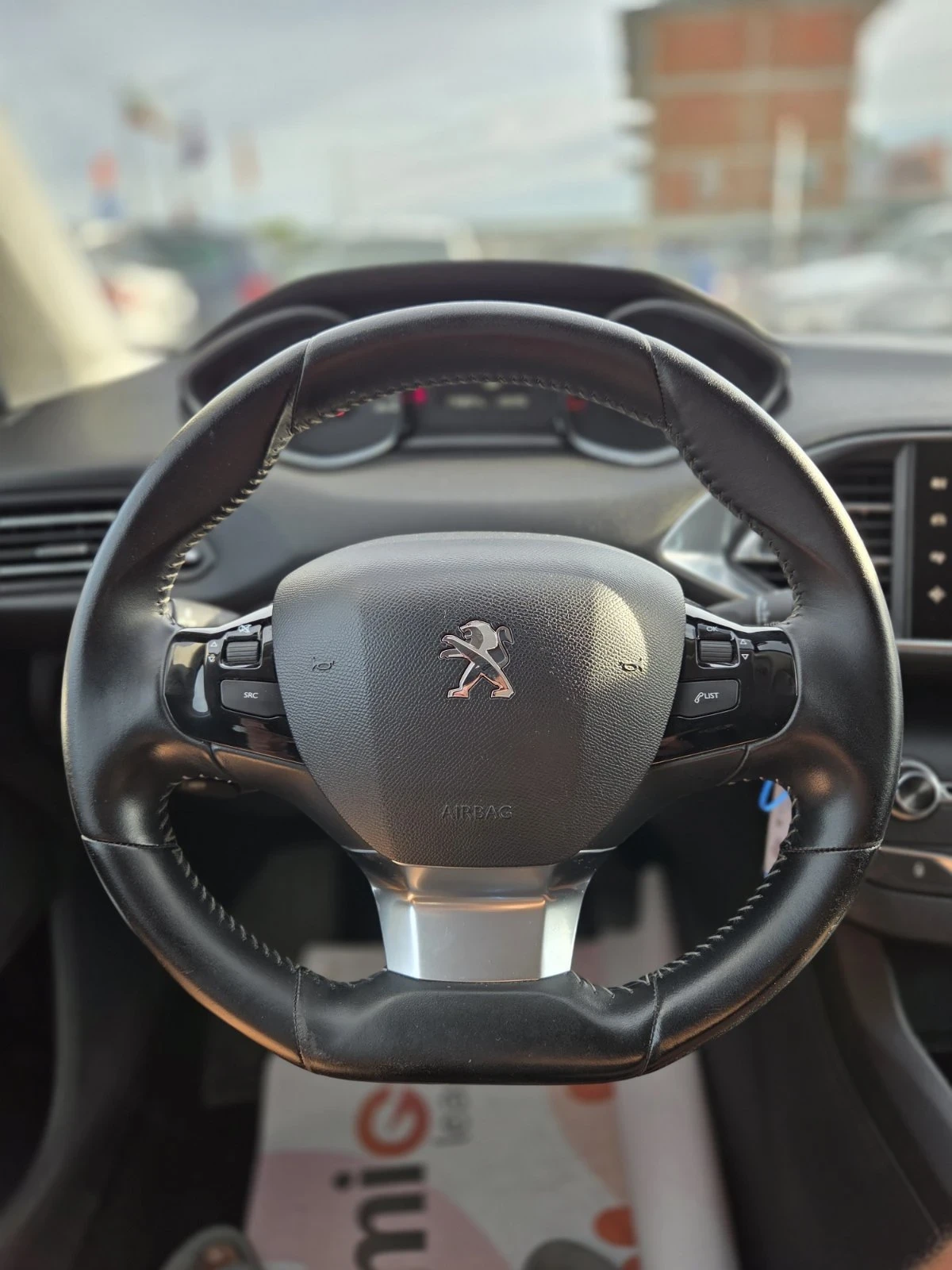 Peugeot 308 1.6HDI* AUT* NAVI* FUL!!TOP - изображение 7