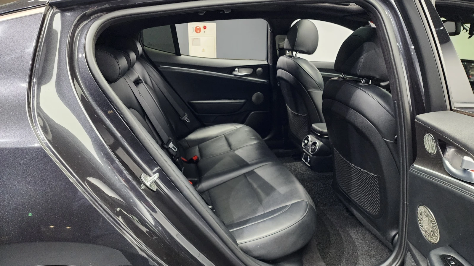 Kia Stinger 2.0T AWD PLATINUM | Mobile.bg   11