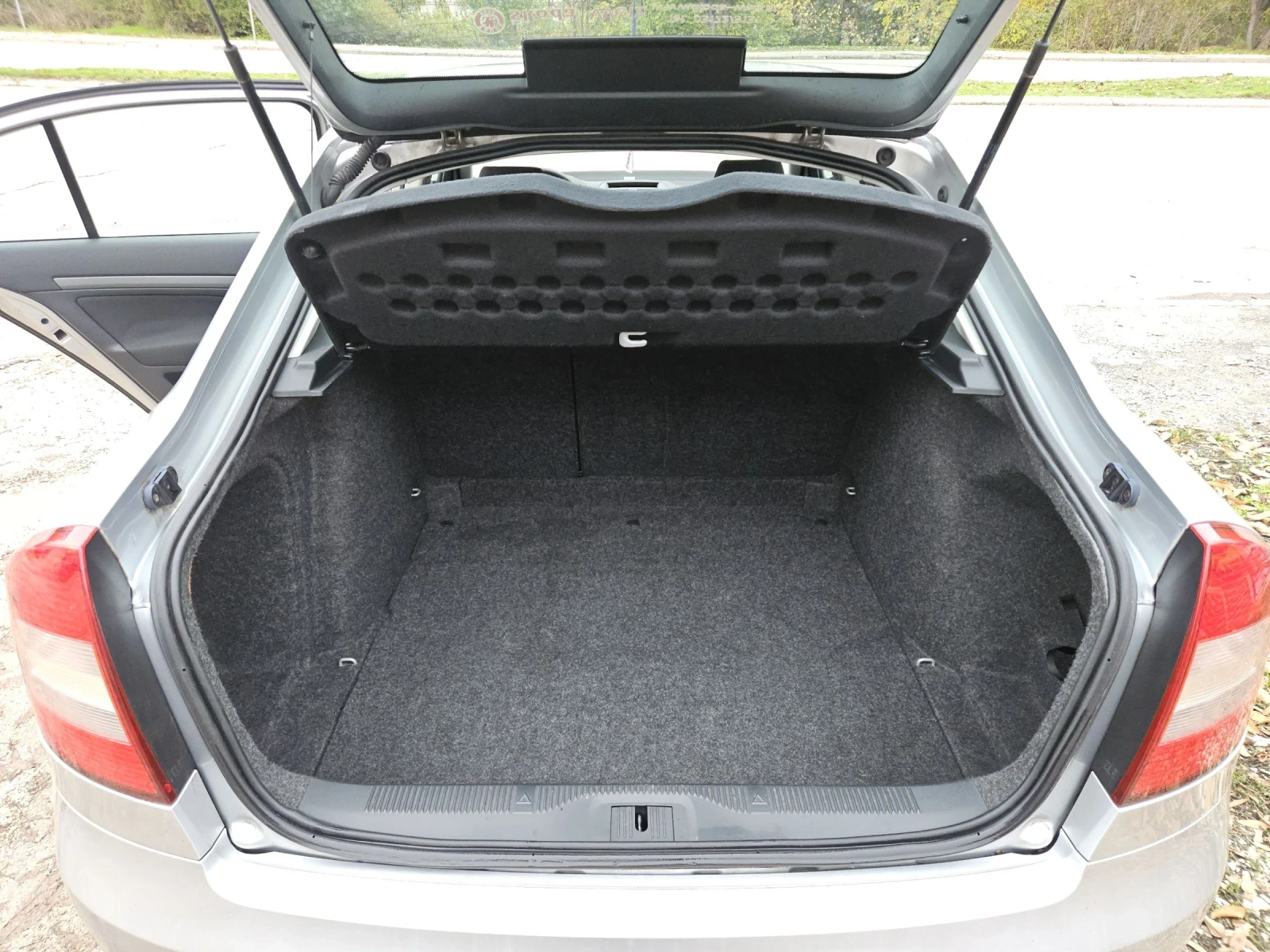 Skoda Octavia 1.4i---80 | Mobile.bg   11