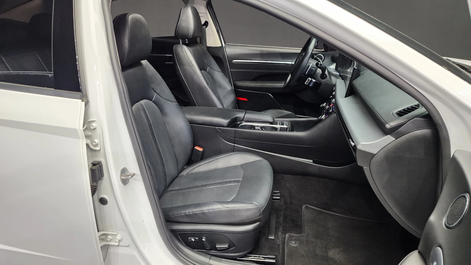 Hyundai Sonata 2.0LPG BUSINESS - изображение 10