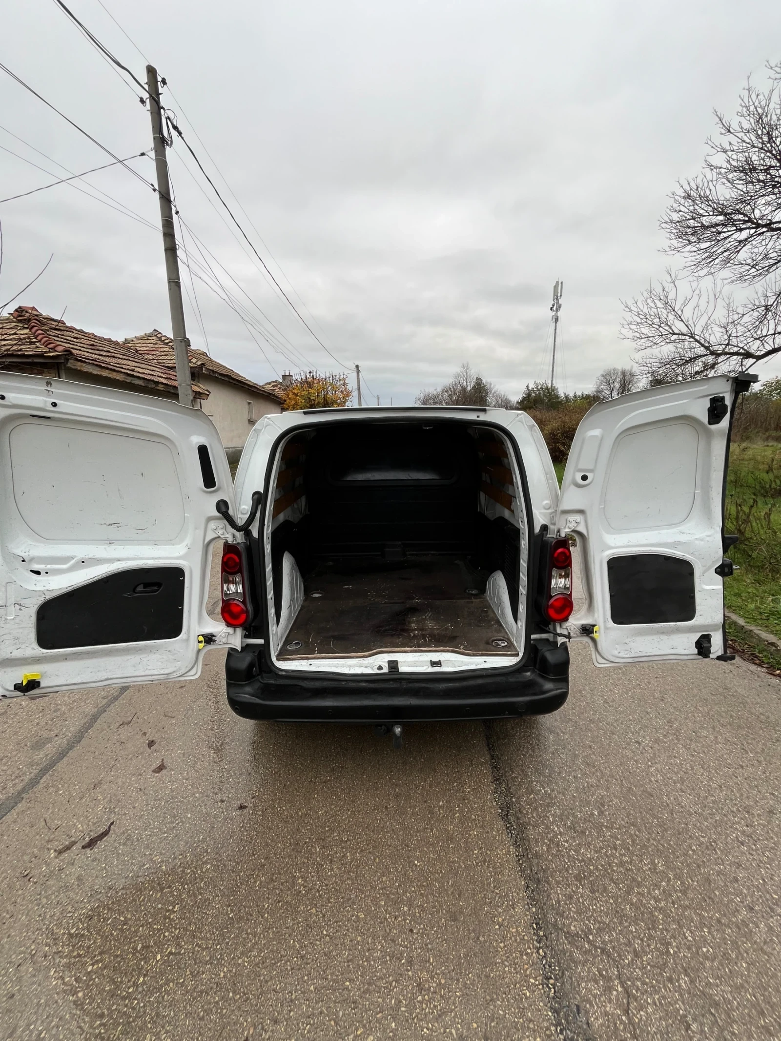 Peugeot Partner 1.6HDI 3 Местен  - изображение 7