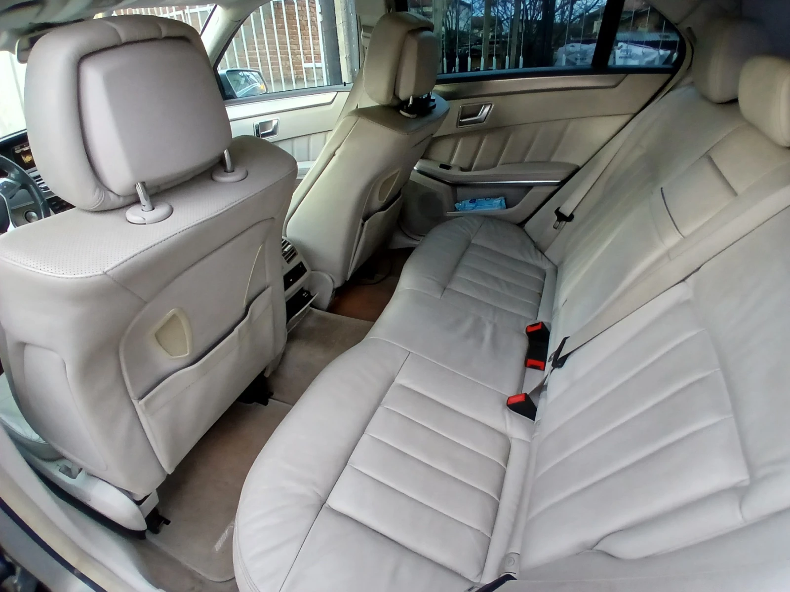 Mercedes-Benz E 350 4-matic AMG-line - изображение 10