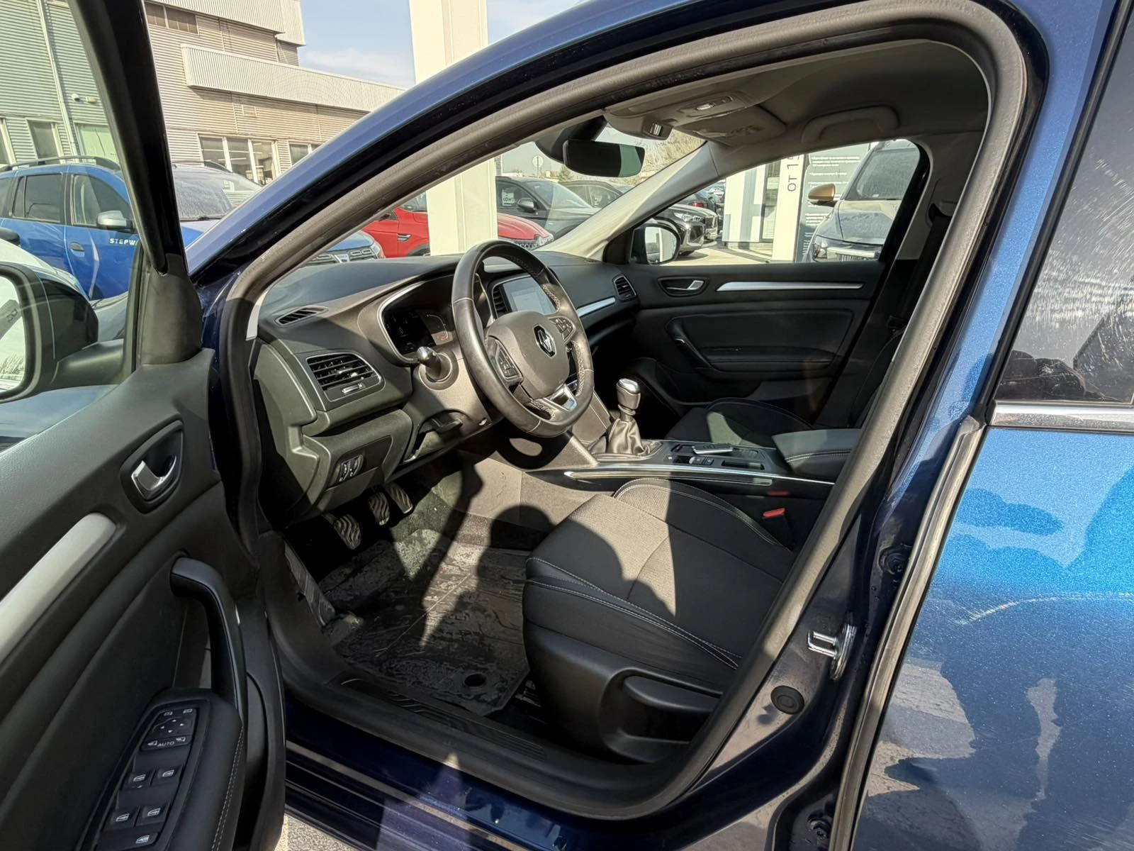 Renault Megane 1.5blueDCi/115k.c./Intens/Grandtour, снимка 9 - Автомобили и джипове - 53711716