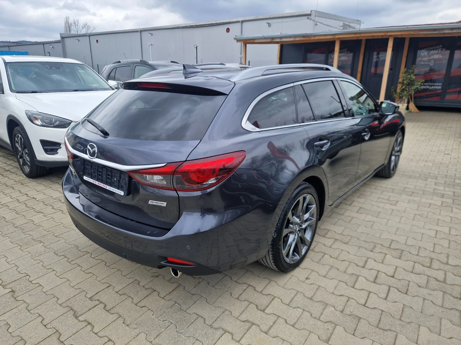 Mazda 6 2.2 disel, automatique, 4x4, снимка 4 - Автомобили и джипове - 53913072