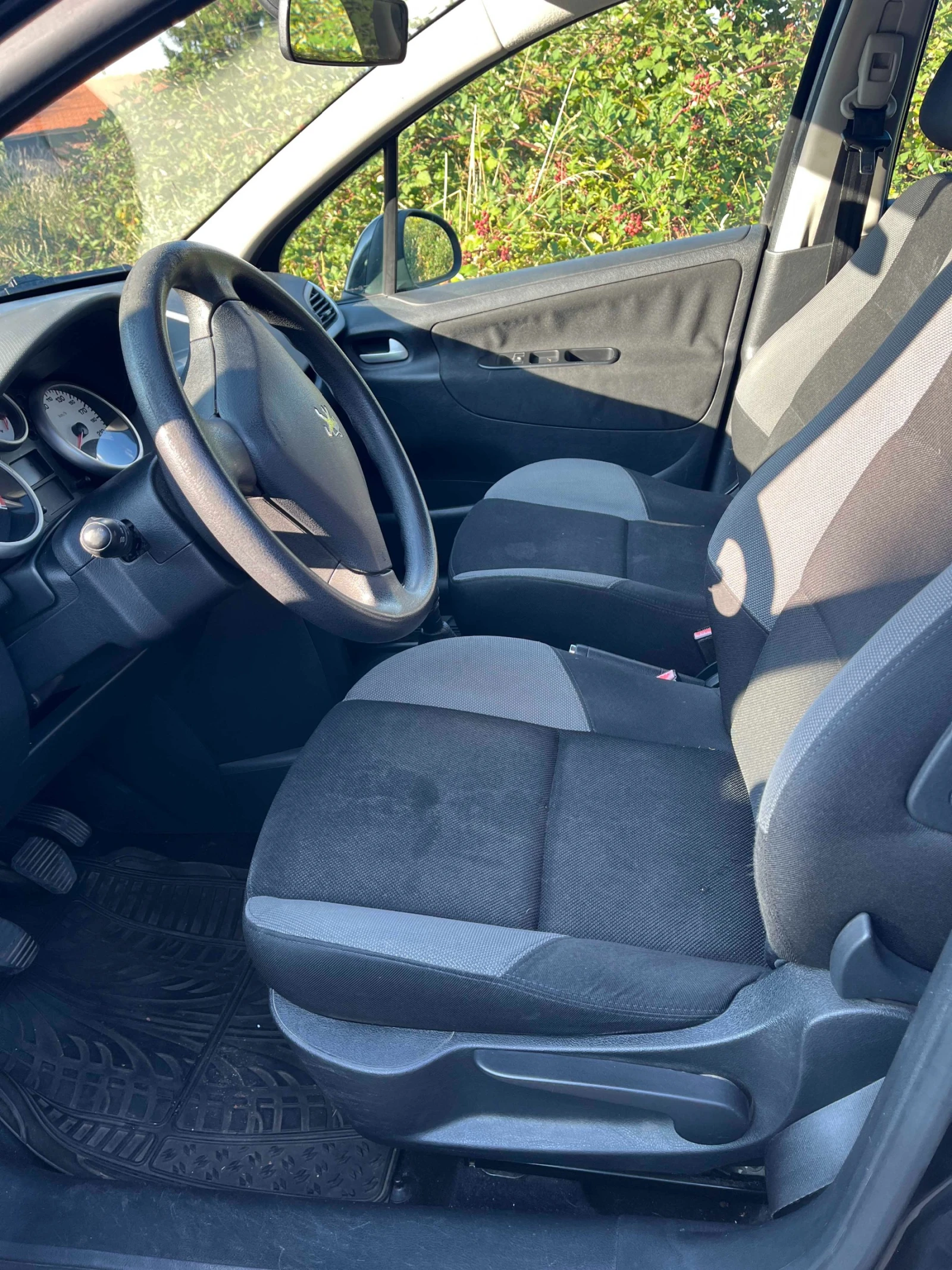 Peugeot 207 газ, снимка 5 - Автомобили и джипове - 53935580