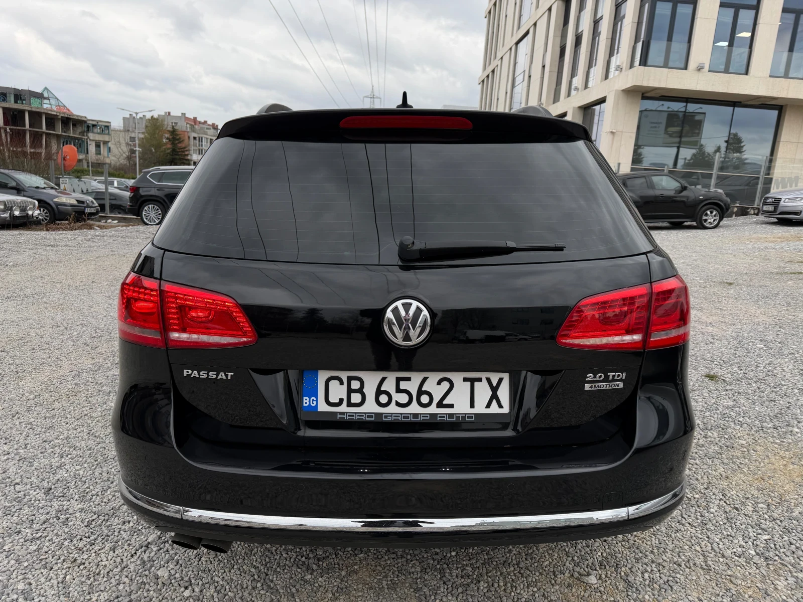 VW Passat 2.0 TDI 4 Motion НОВИ ГУМИ Каско, снимка 6 - Автомобили и джипове - 54025950