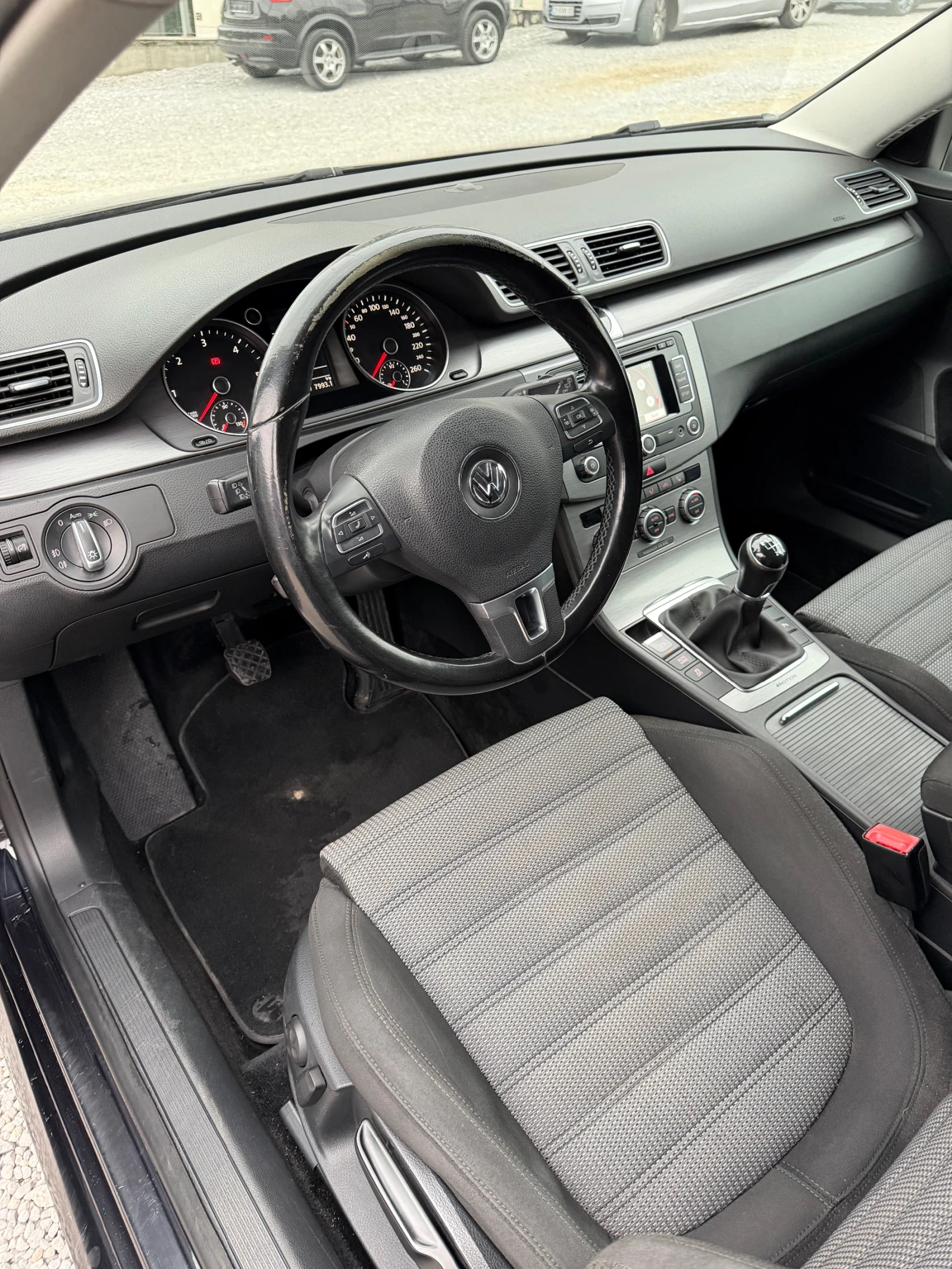 VW Passat 2.0 TDI 4 Motion НОВИ ГУМИ Каско, снимка 9 - Автомобили и джипове - 54025950