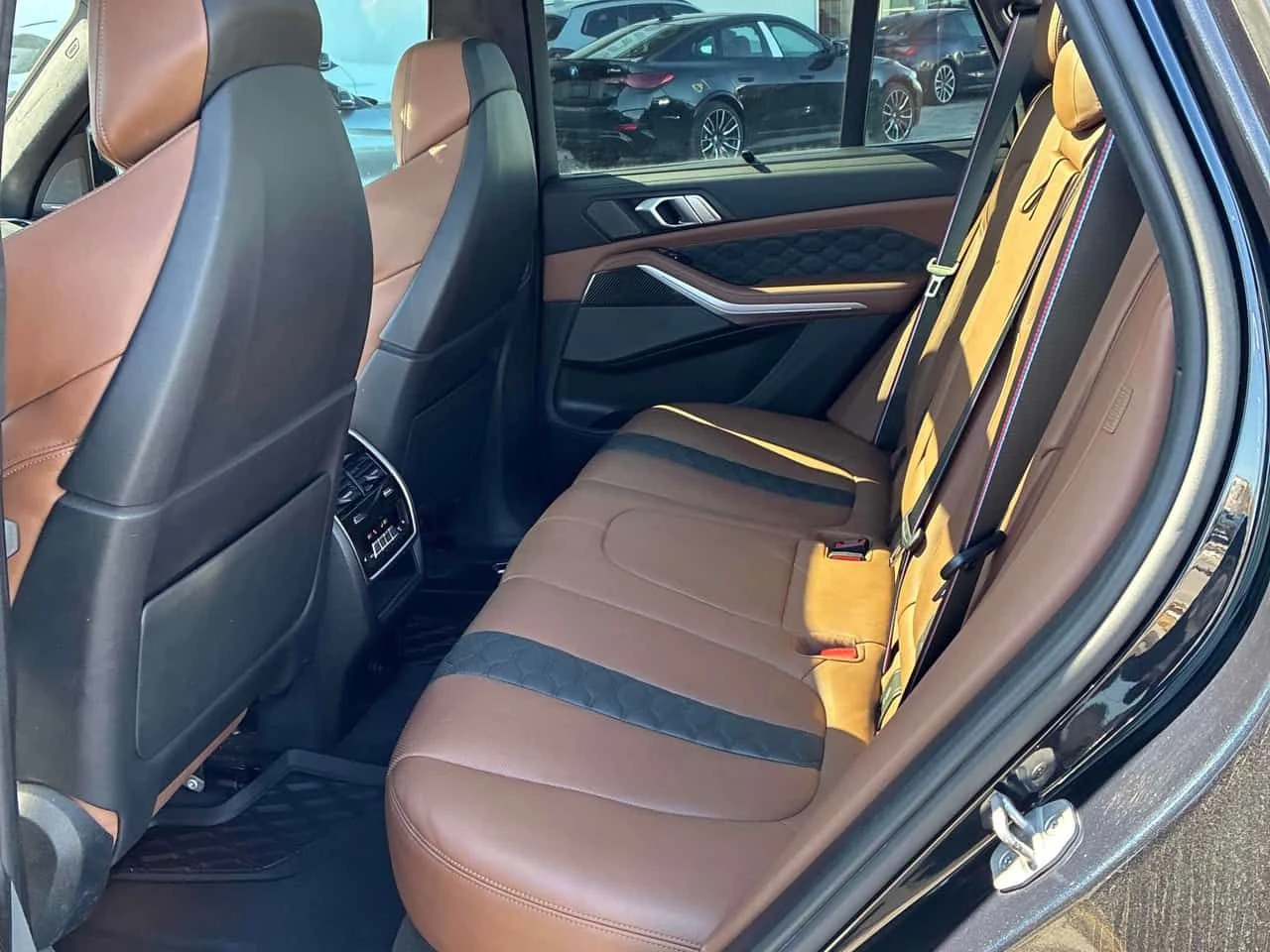 BMW X5M * Competition * CARFAX * ЦЕНА ДО БГ, снимка 12 - Автомобили и джипове - 54043271