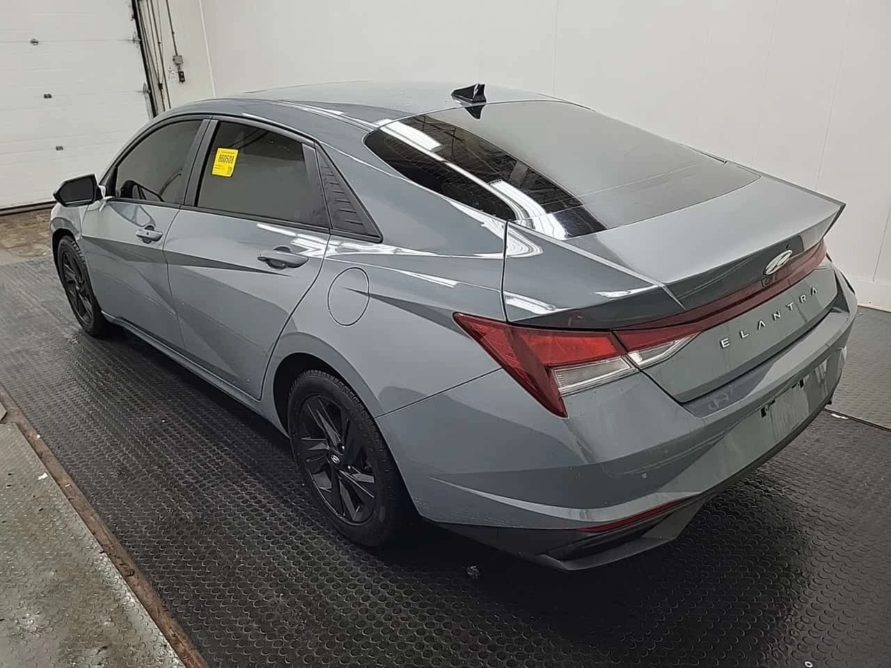 Hyundai Elantra * PREFERRED * CARFAX * 2 ����� * ������� *  | Mobile.bg � ����������� 4