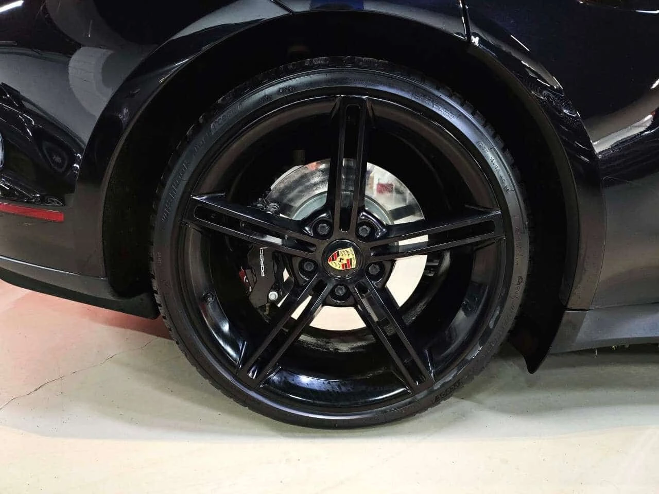 Porsche Taycan 4S  CARFAX, снимка 17 - Автомобили и джипове - 54380410