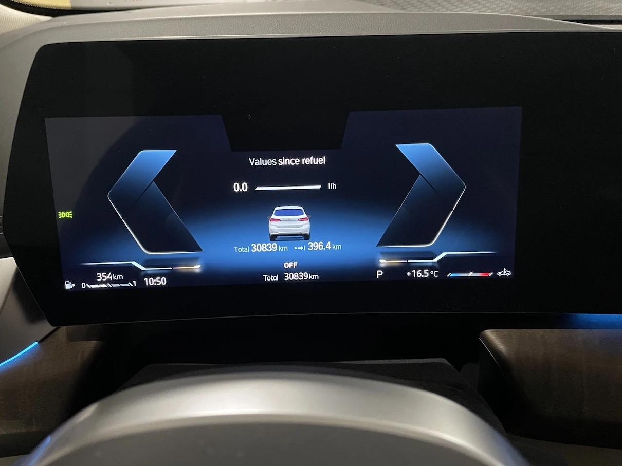BMW 2 Active Tourer 220 Luxury Line, снимка 12 - Автомобили и джипове - 54689119