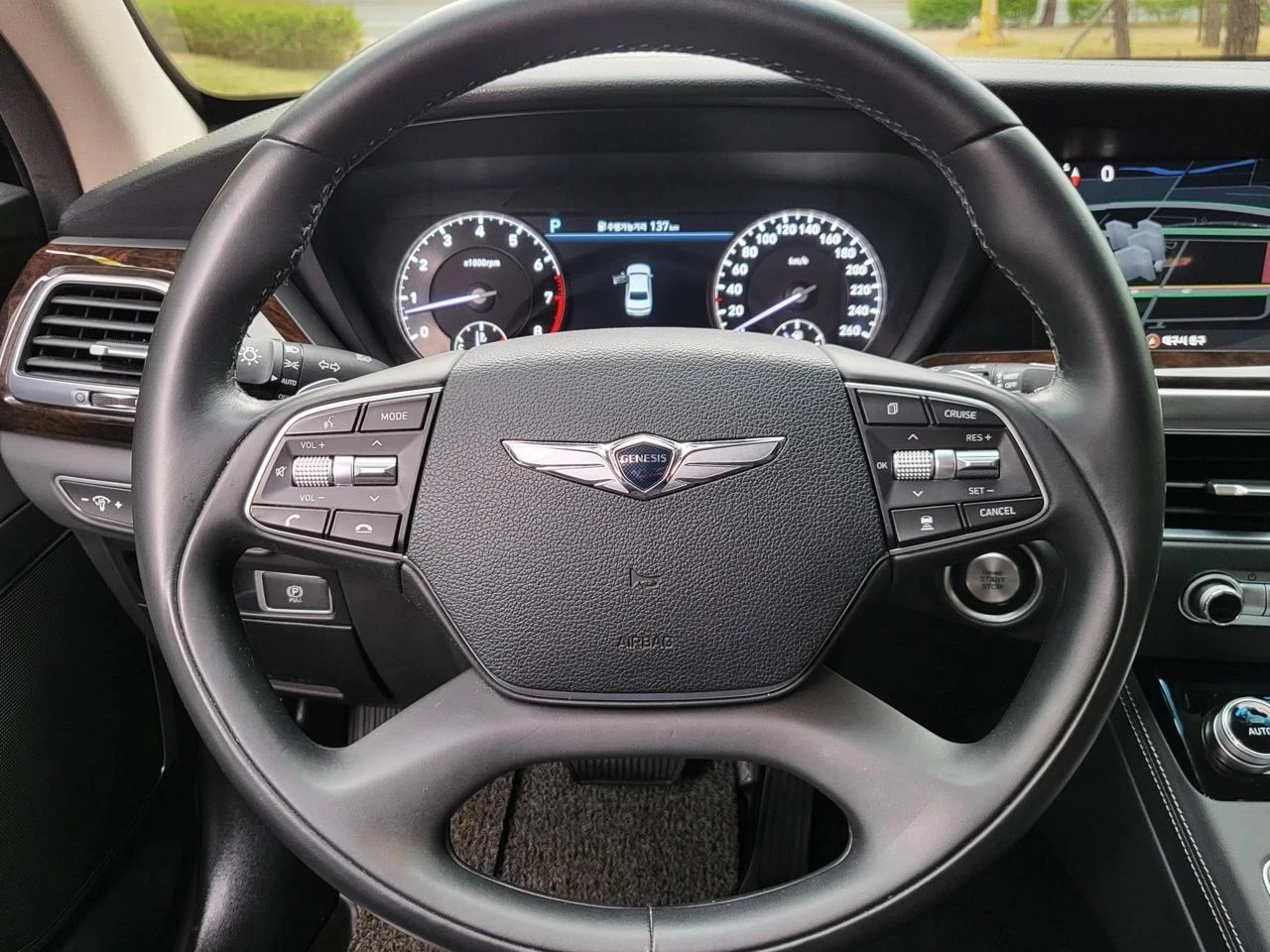 Genesis G90 3.8AWD Premium Luxury* Distronic* 360* Обдух* HUD, снимка 6 - Автомобили и джипове - 54781828