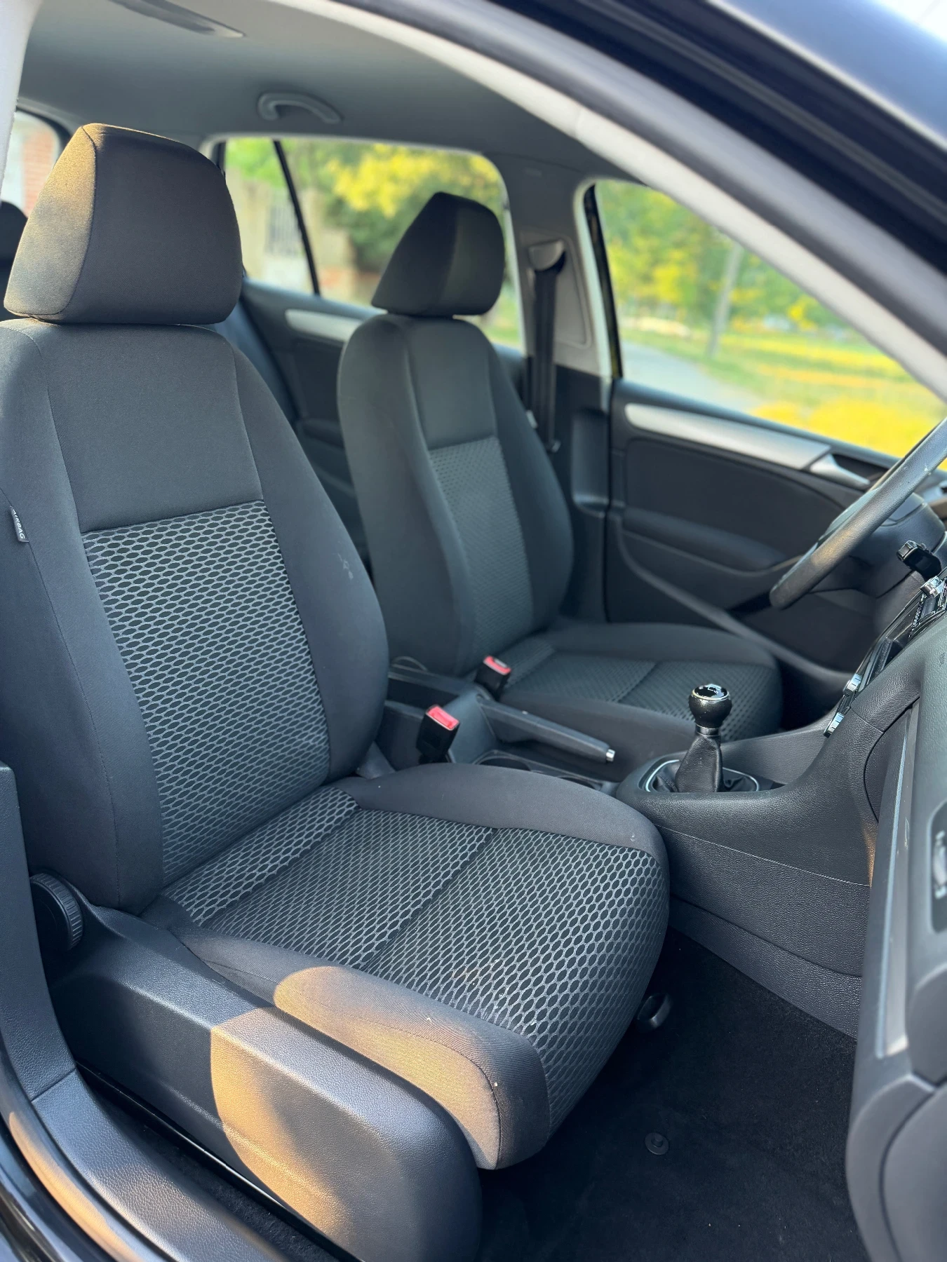 VW Golf 2.0 TDI, снимка 8 - Автомобили и джипове - 55055765