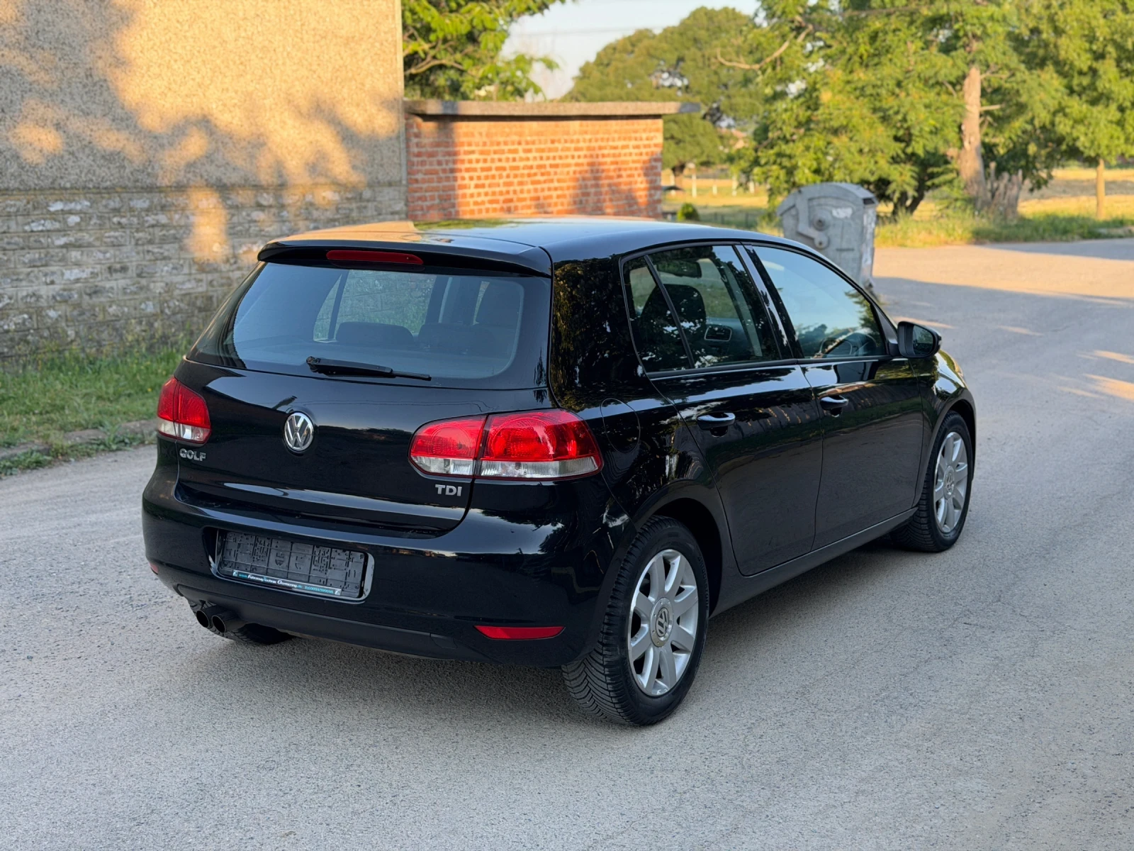VW Golf 2.0 TDI, снимка 6 - Автомобили и джипове - 55055765