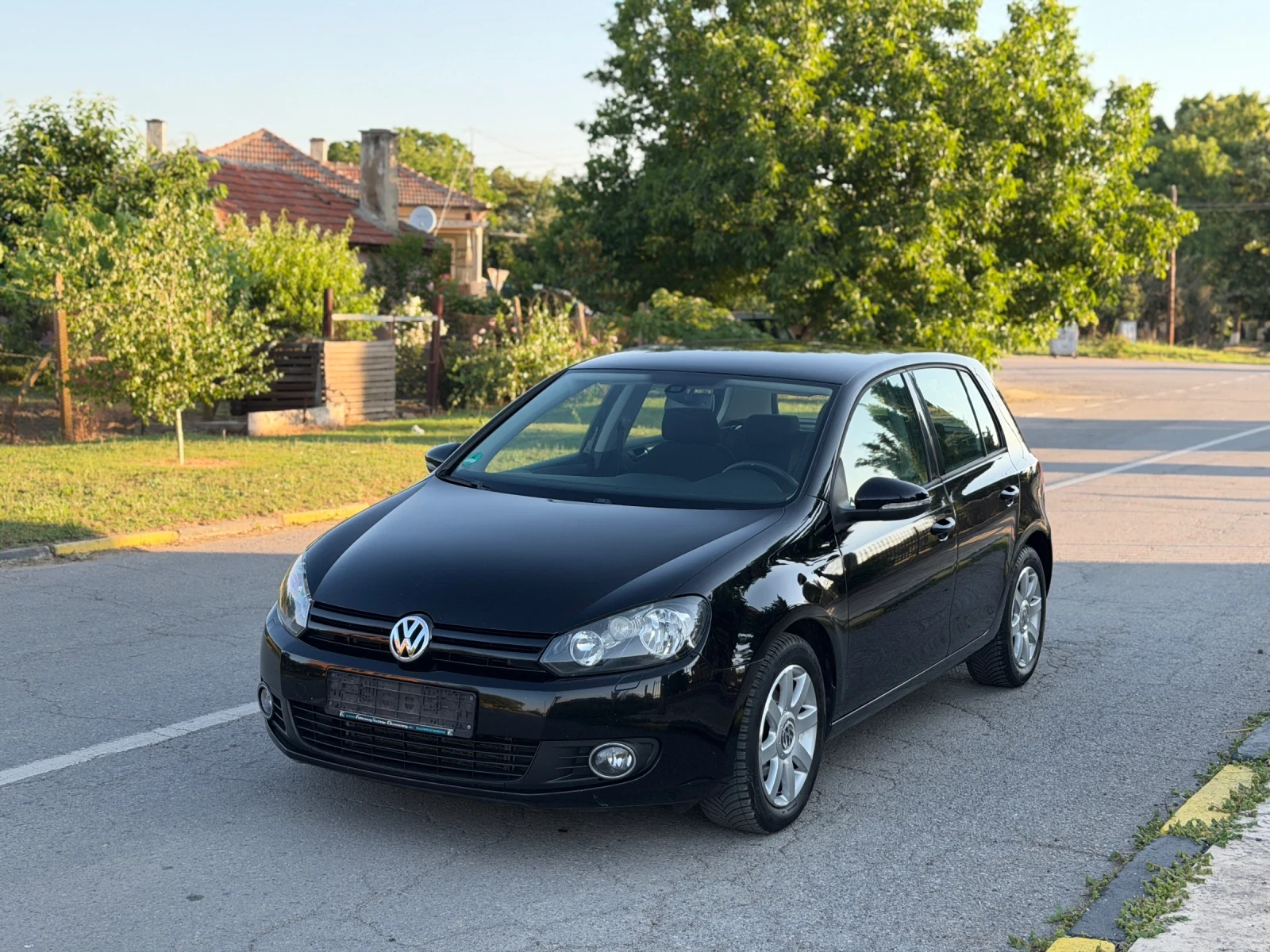 VW Golf 2.0 TDI, снимка 2 - Автомобили и джипове - 55055765