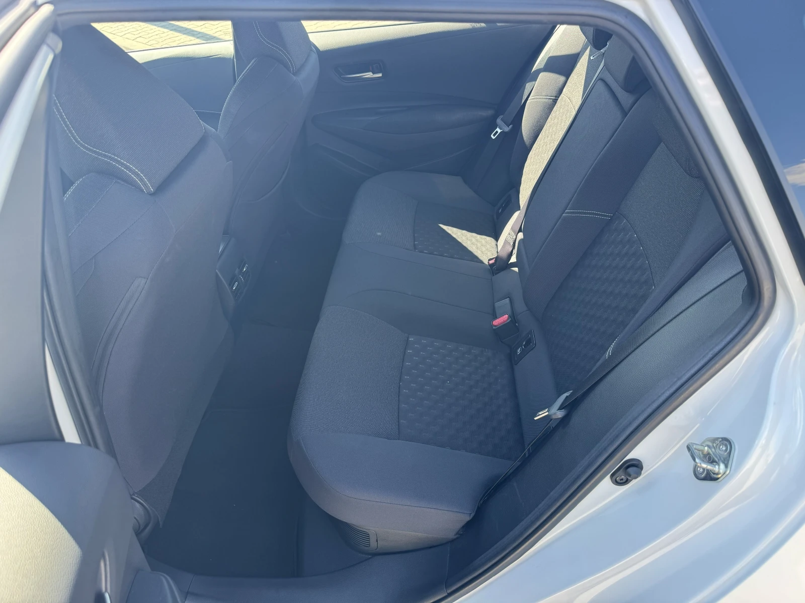 Toyota Corolla TS 1.8 Executive, снимка 9 - Автомобили и джипове - 55162217