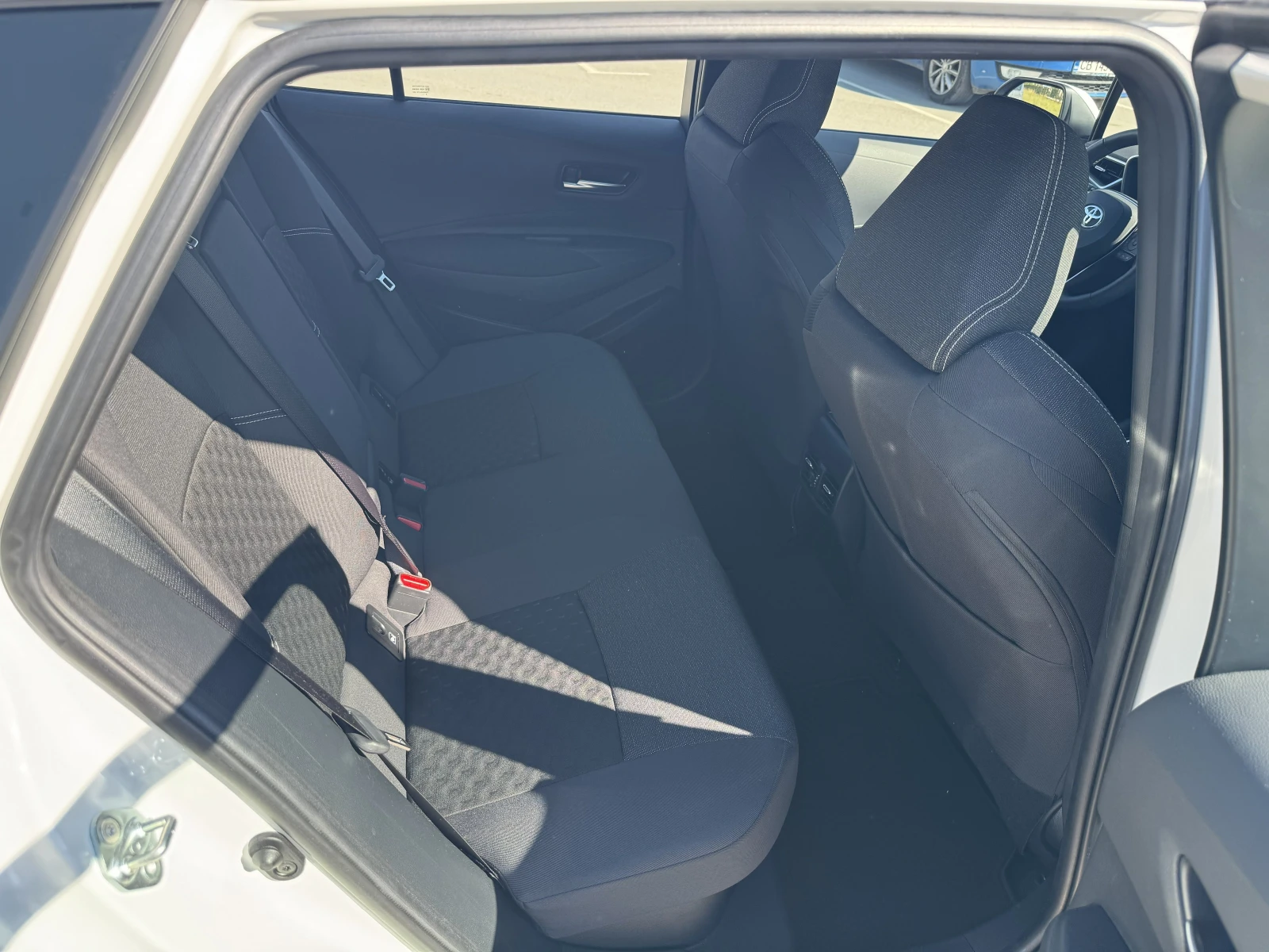 Toyota Corolla TS 1.8 Executive, снимка 10 - Автомобили и джипове - 55162217