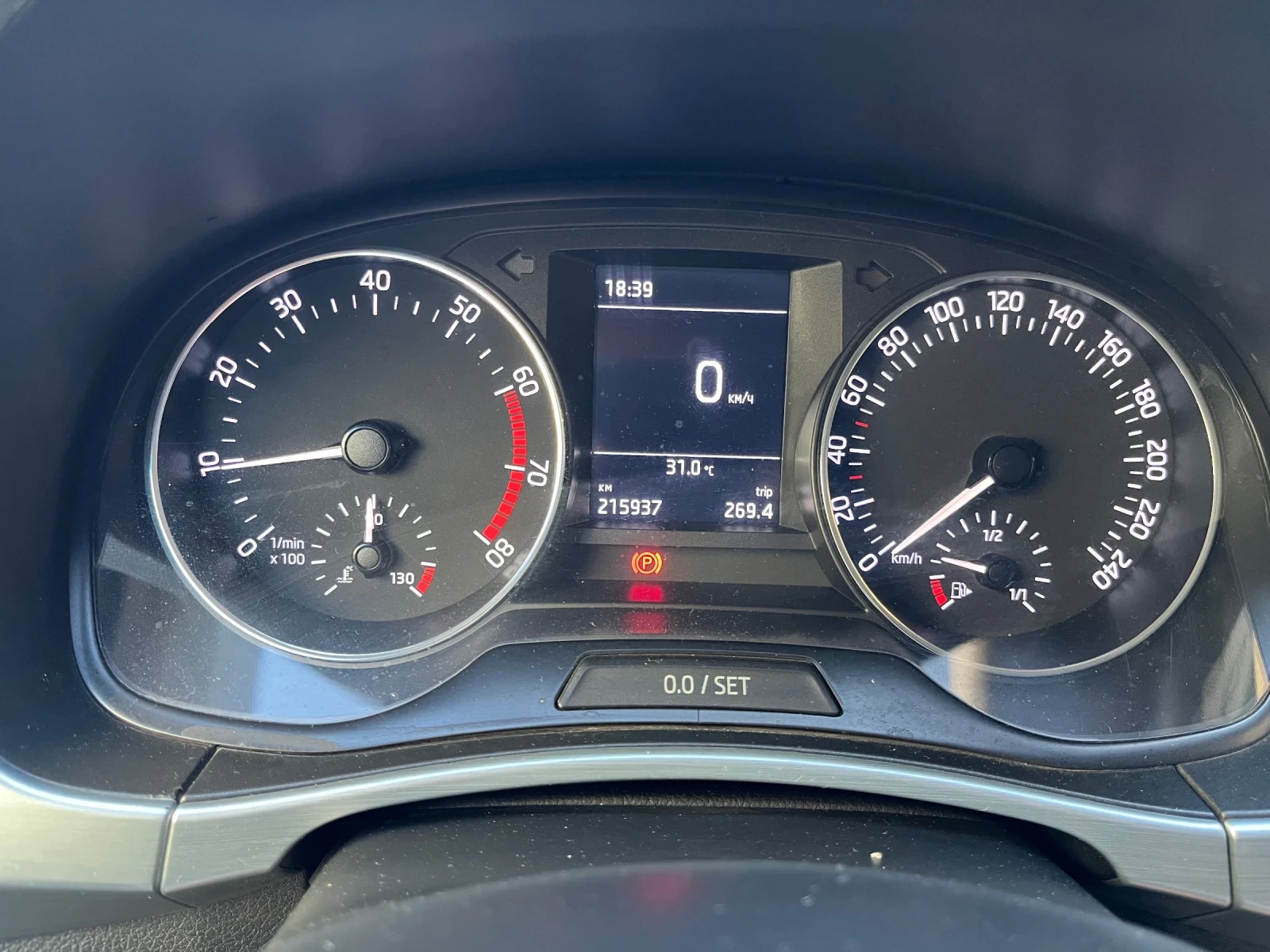 Skoda Fabia 1.0 MPI - 75 kc. с газова уредба BRC, снимка 5 - Автомобили и джипове - 55728910
