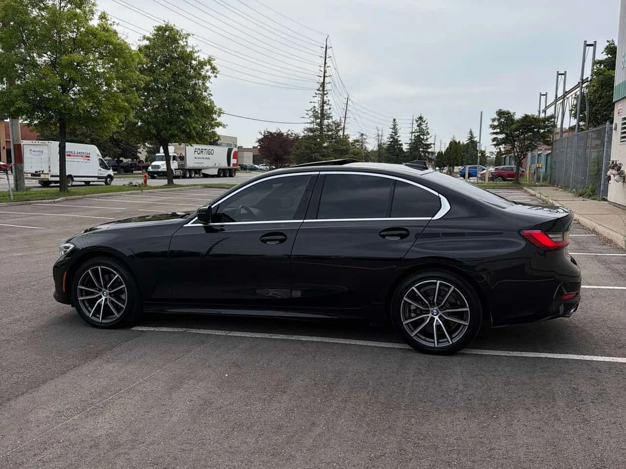 BMW 330  xDrive * CARFAX * ОПЦИЯ ЗА ФИНАНСИРАНЕ, снимка 2 - Автомобили и джипове - 55777834