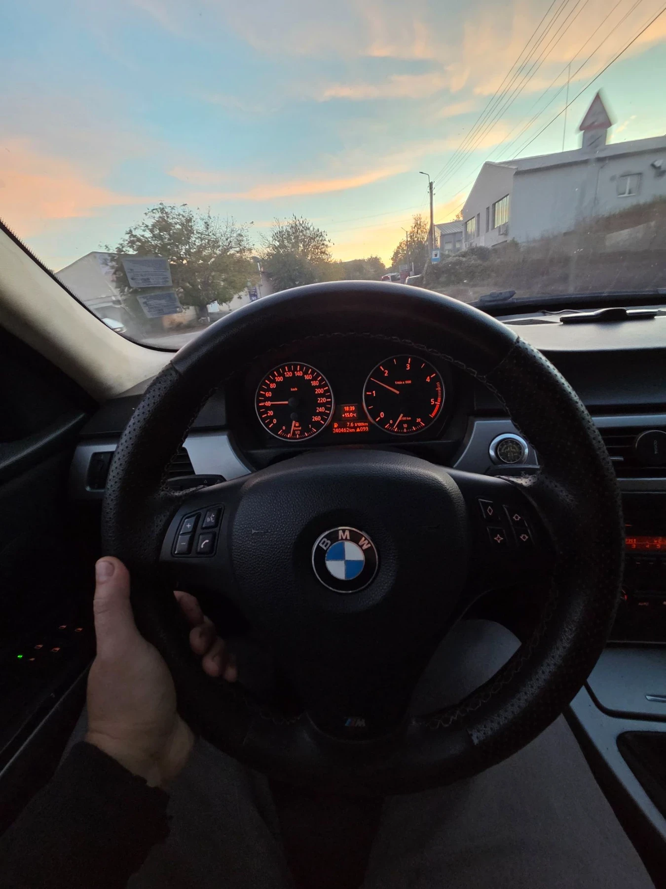 BMW 320, снимка 7 - Автомобили и джипове - 56583638