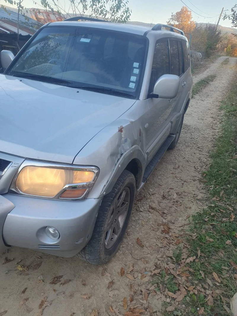 Mitsubishi Pajero Паджеро 3.5 бензин 204к.с., снимка 2 - Автомобили и джипове - 52740024