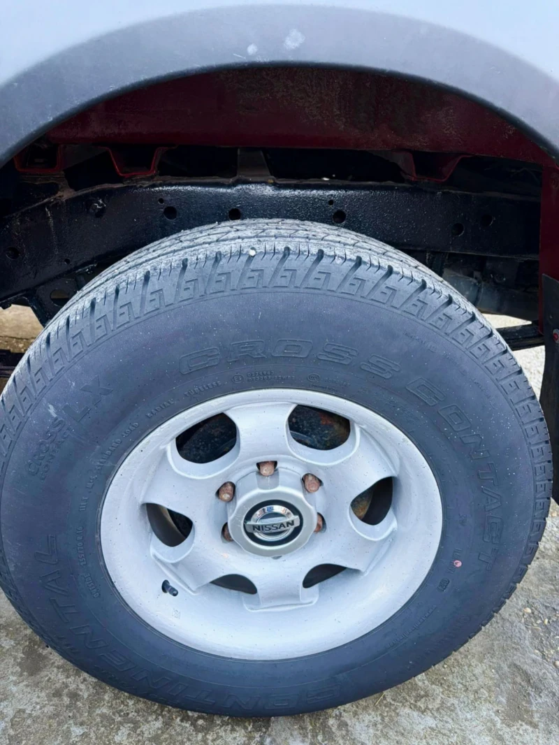 Nissan Navara King Cap , снимка 9 - Автомобили и джипове - 53262981