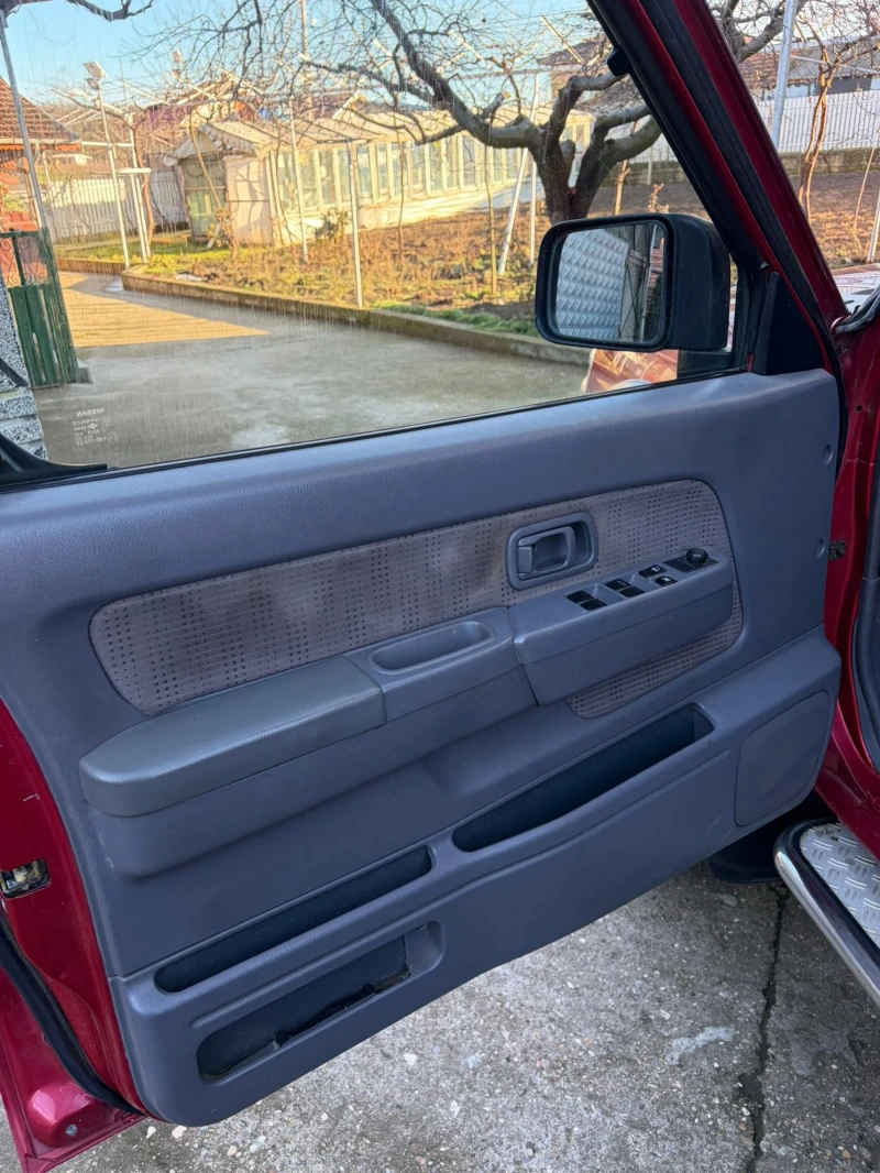 Nissan Navara King Cap , снимка 15 - Автомобили и джипове - 53262981