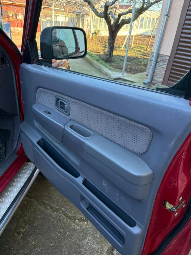 Nissan Navara King Cap , снимка 14 - Автомобили и джипове - 53262981
