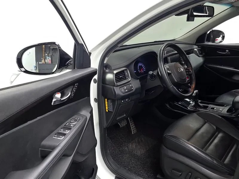 Kia Sorento 2.2 4Wd - САМО 30% АВАНС!, снимка 10 - Автомобили и джипове - 56017215