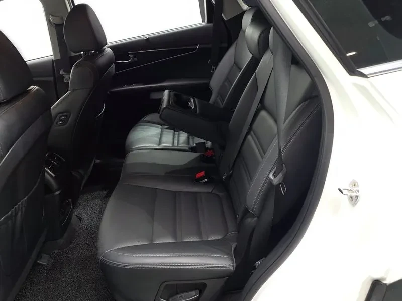 Kia Sorento 2.2 4Wd - САМО 30% АВАНС!, снимка 12 - Автомобили и джипове - 56017215