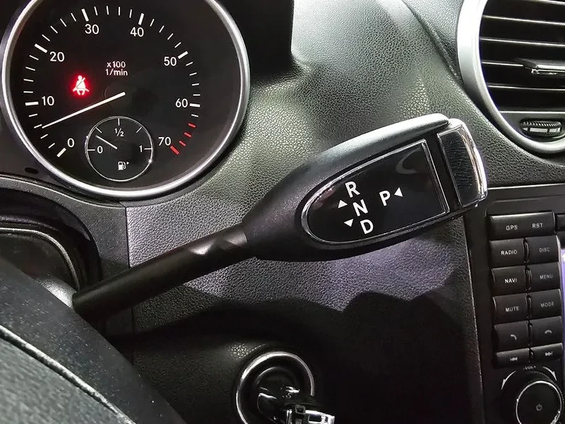 Mercedes-Benz ML Ml350, снимка 9 - Автомобили и джипове - 56620597