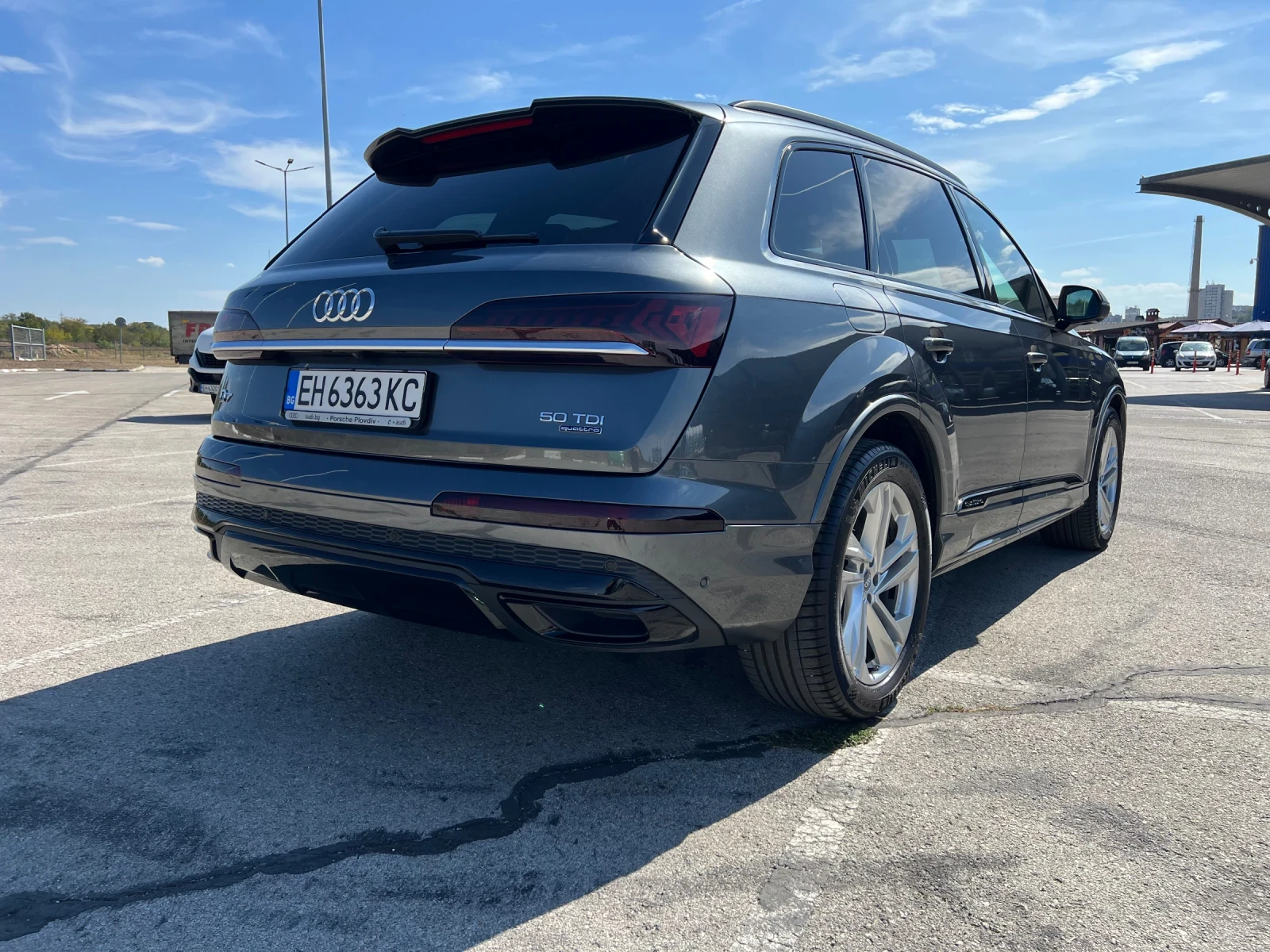 Audi Q7 50 TDI quattro - изображение 4